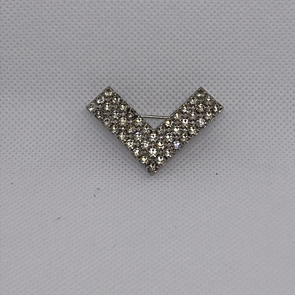 Vintage, brooch, silver and clear, rhinestones Chevron shape